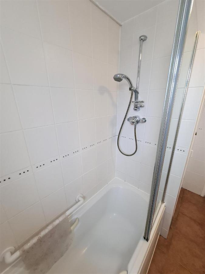 3 Bedroom Apartment Coventry - Hosted By Coventry Accommodation المظهر الخارجي الصورة